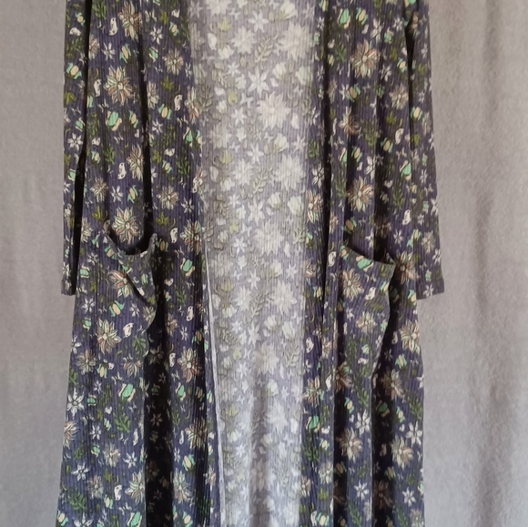 LuLaRoe Sarah Women's Cardigan Purple With Pockets Size XS (Floral Pattern) - Picture 1 of 10